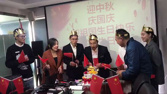 今天是你的生日，我的祖国，我的伙伴