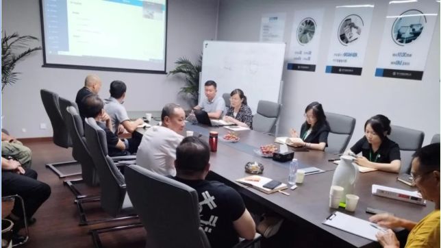 易键通智慧工地平台研发团队深入项目进行调研