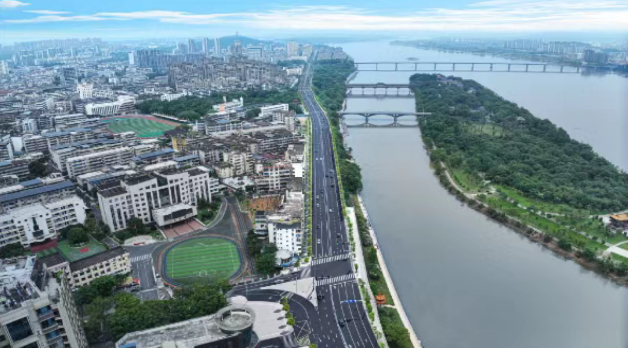 吉安市领导赴沿江路中段拓宽改造工程现场进行调研