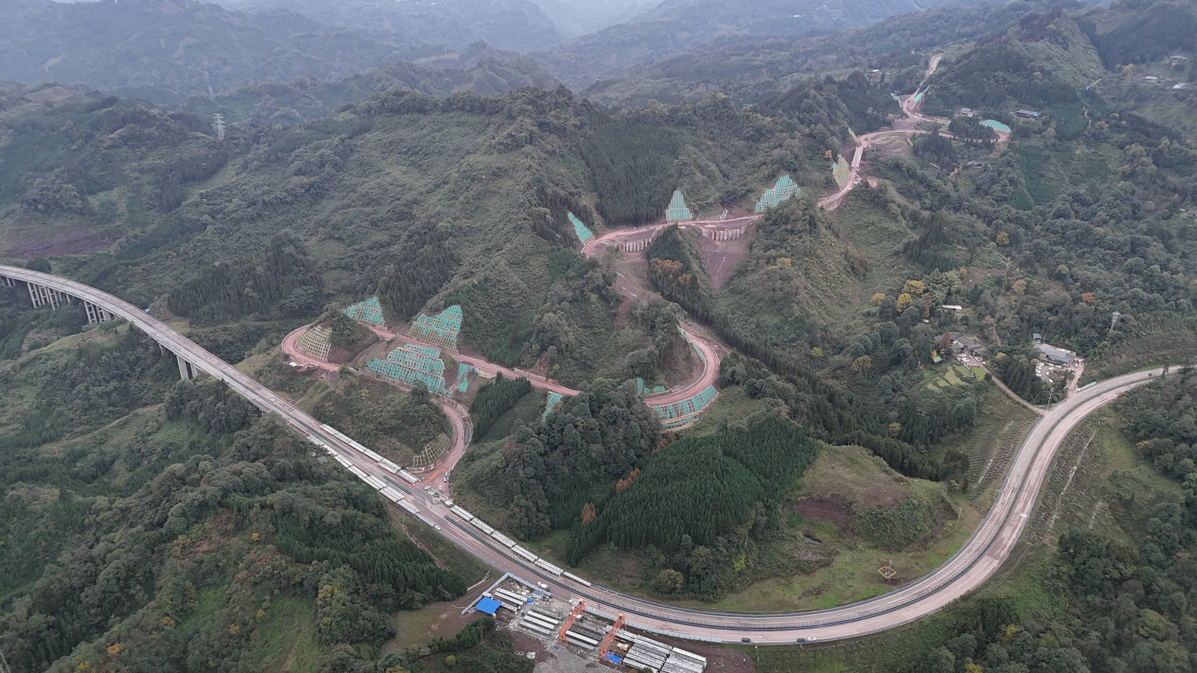 S308川零公路：98片梁全部预制成功，为项目推进奠定坚实基础